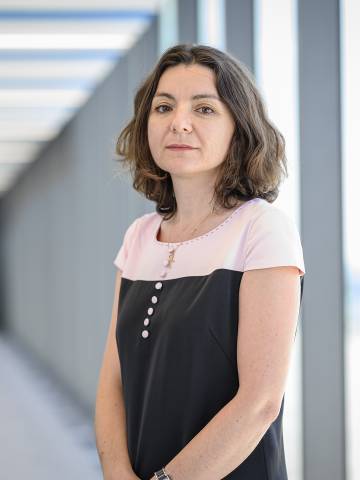 Emilia Simeonova Headshot 